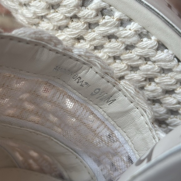 Gianni Bini Regina Crochet Square Toe Wedge Slides Women's Size 9.5 - Picture 8 of 8